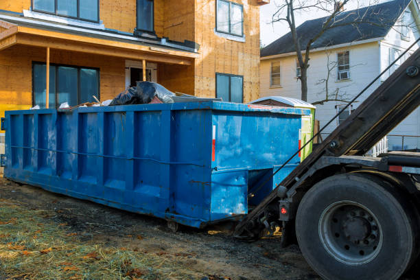 Best Garage Cleanout Services  in Mccom, OH