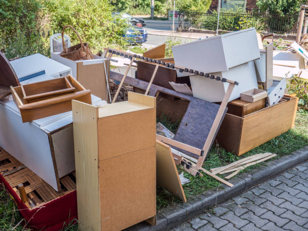 Best Estate Cleanout Services  in Mccom, OH