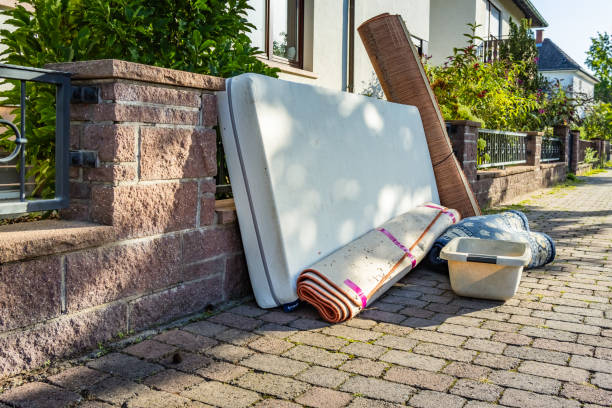 Best Dumpster Rental Services  in Mccom, OH